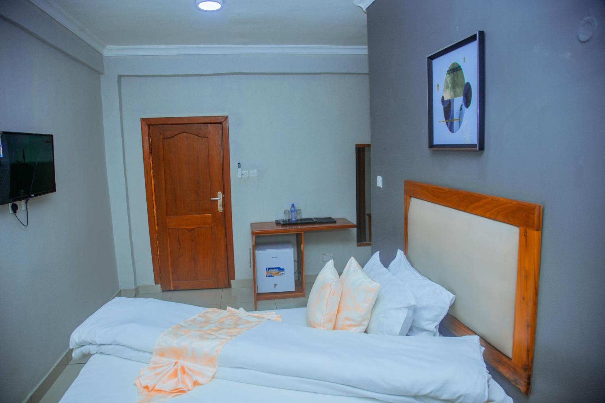 Le Grand Marie Hotel Νταρ ες Σαλάμ Εξωτερικό φωτογραφία